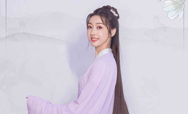 宣璐号召大家穿汉服去踏青，一身紫衣倾国倾城
